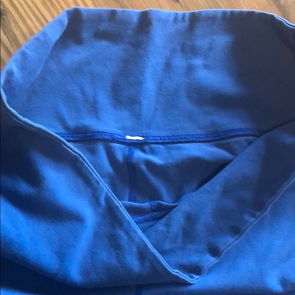 Lululemon VINTAGE Convertible snap bottom cropped - Picture 8 of 8